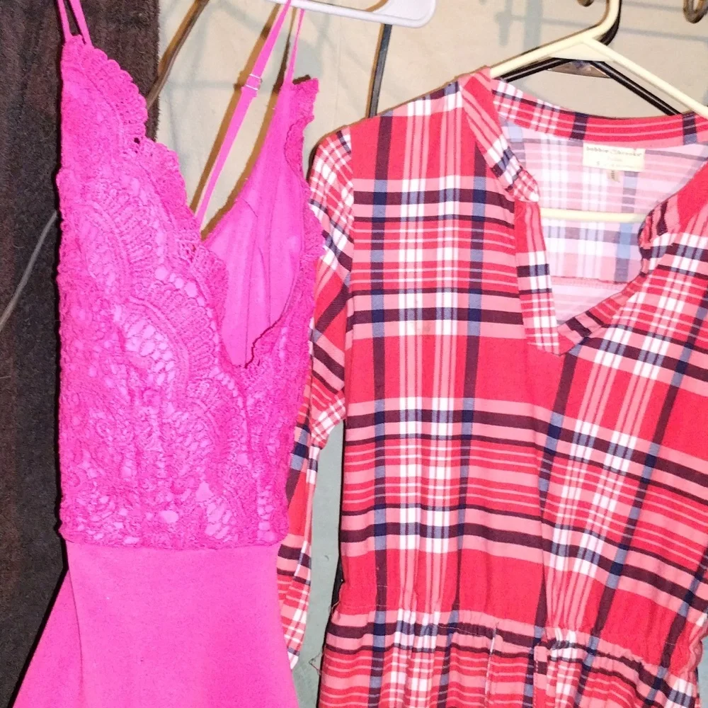 2 women's dresses - Picture 4 of 4